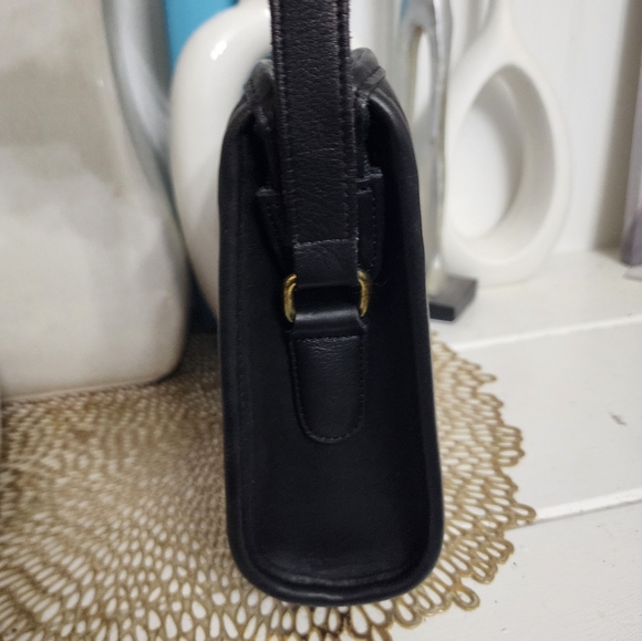 Vintage Coach Taylor Bag 9944 - Picture 8 of 15